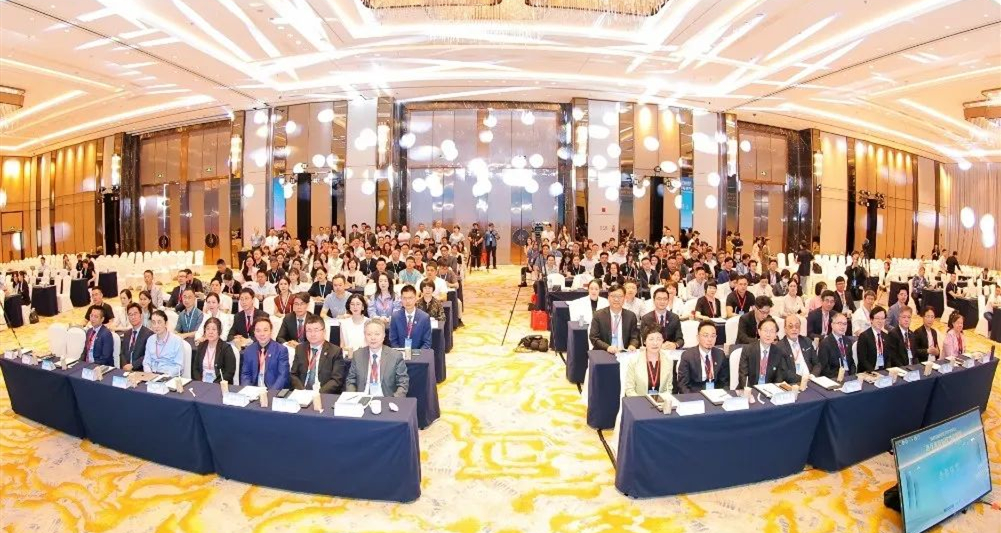 海(hǎi)峽兩岸醫(yī)學美(měi)容精英高(gāo)峰論壇圓滿落幕！